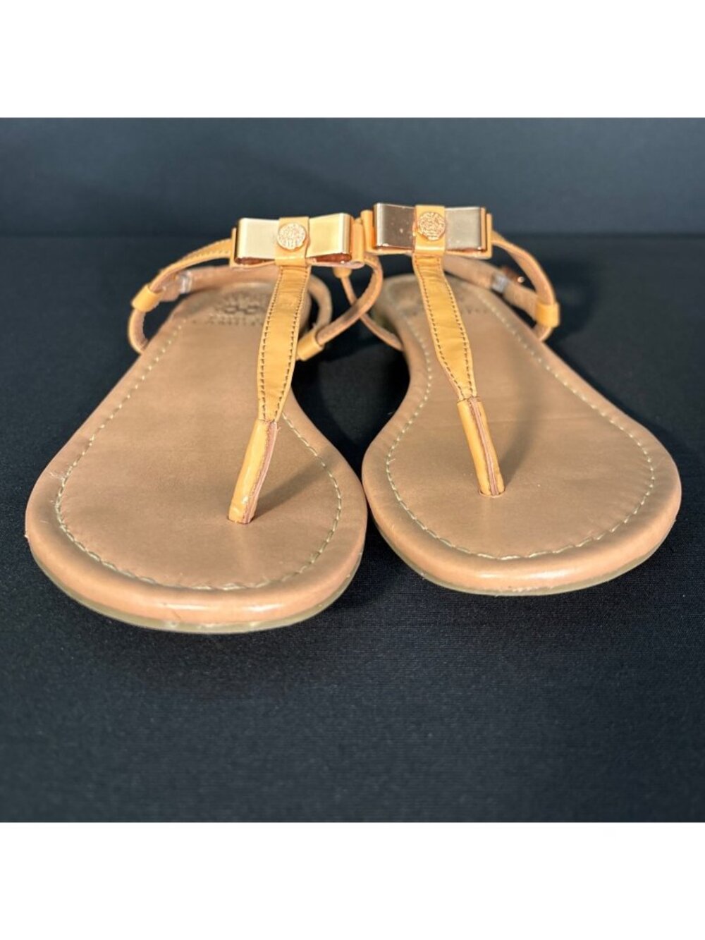 Vince Camuto “Malinda” Tan Thong Sandals Rose Gold Bow Accent Adjustable Straps - Picture 6 of 9